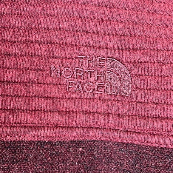 LThe North Face maroon soft jacket size Medium - Picture 9 of 9